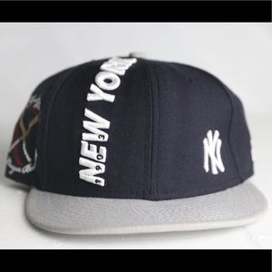 🌟 New York Yankees VINTAGE Fitted Hat 🌟
